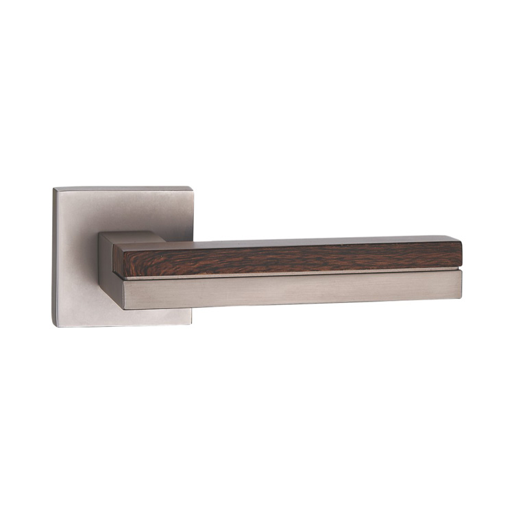 DOOR HANDLE A44-9795 MSN/WOODEN