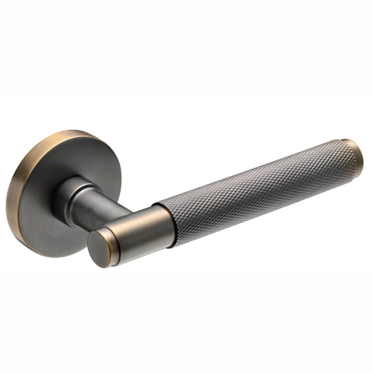 BRASS DOOR HANDLE A802-021