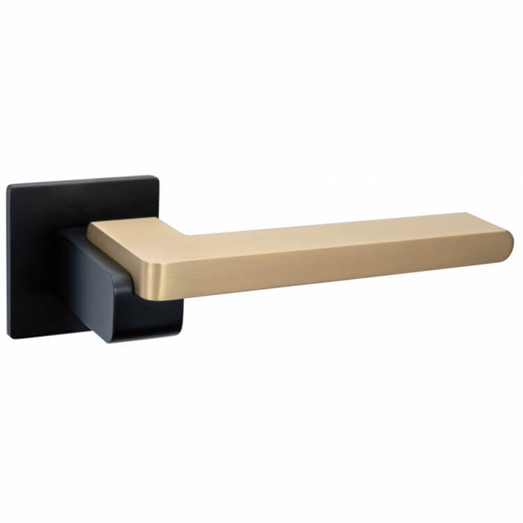 BRASS DOOR HANDLE A816-058