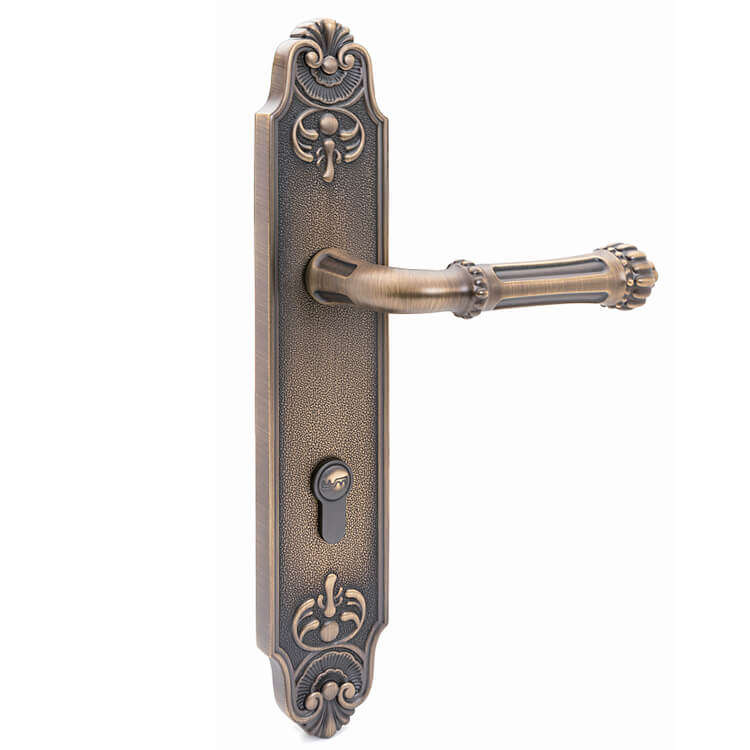 BRASS DOOR HANDLE AM215-061